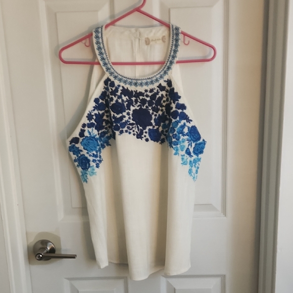 Altar'd State Tops - Altar'd State Floral Embroidered Tank Top